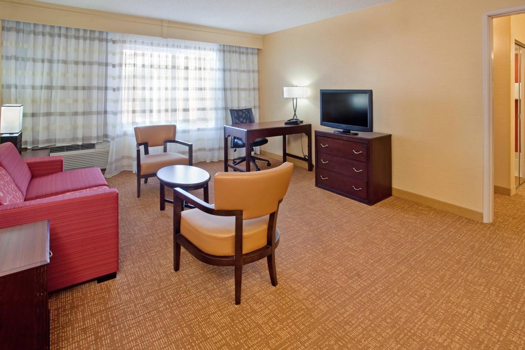 Courtyard Salt Lake City Airport Екстер'єр фото