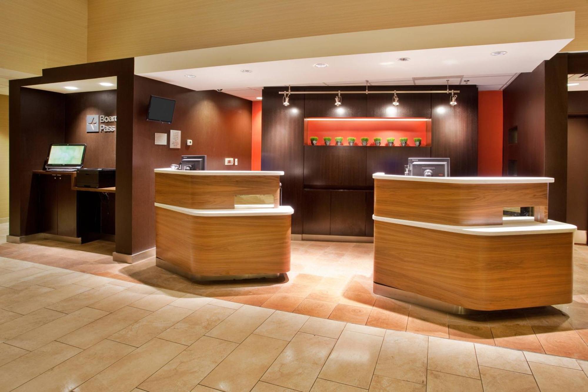 Courtyard Salt Lake City Airport Екстер'єр фото