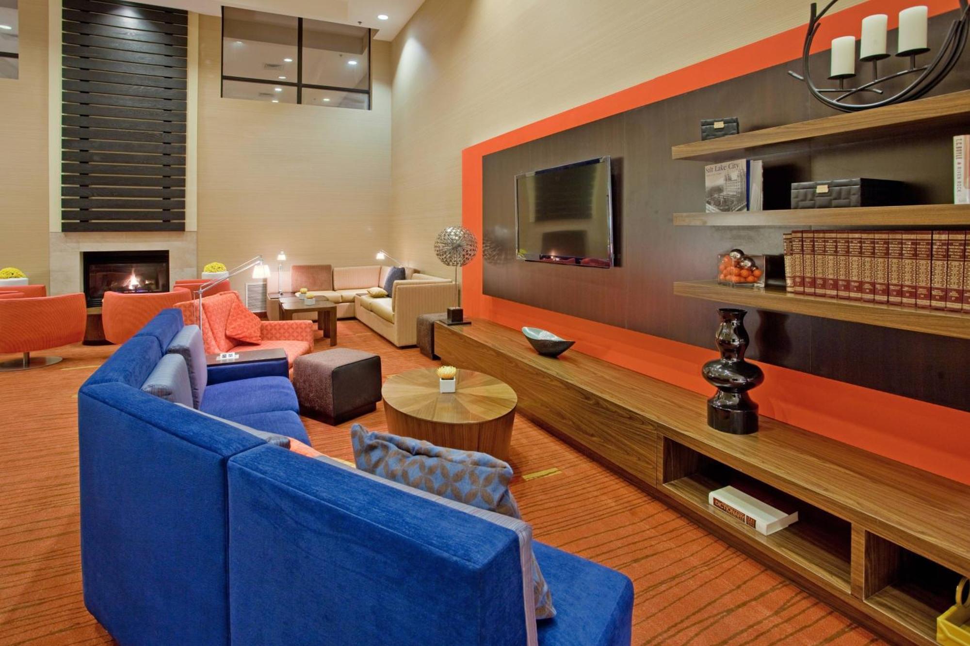 Courtyard Salt Lake City Airport Екстер'єр фото